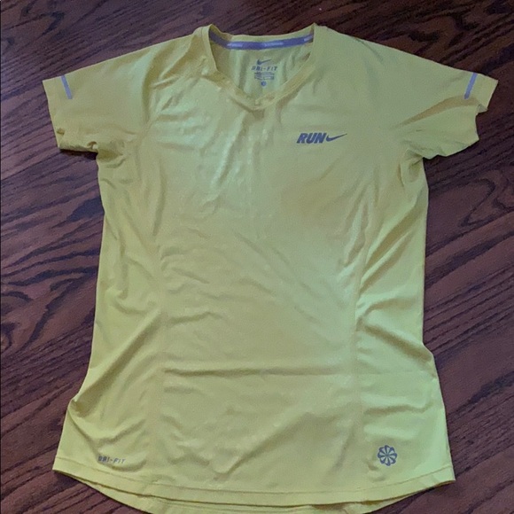 NIKE RUN DRI-FIT T-shirt - Picture 2 of 2